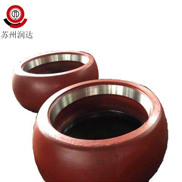 高鉻鑄鐵耐磨輥套生產(chǎn)的難點(diǎn)是什么？